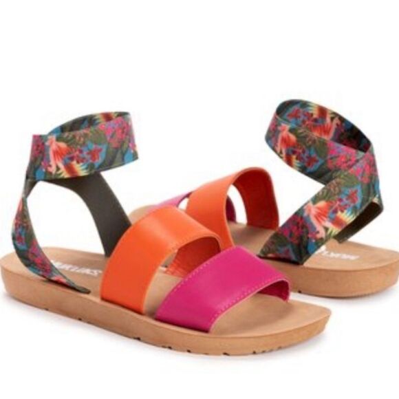 Muk Luks floral strap sandals nwt size 8 - Picture 1 of 5